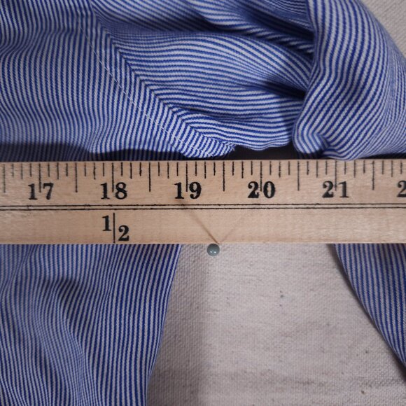 Banana Republic Parker Tunic Fit Hidden Button Shirt Womens Medium Striped - Picture 4 of 16